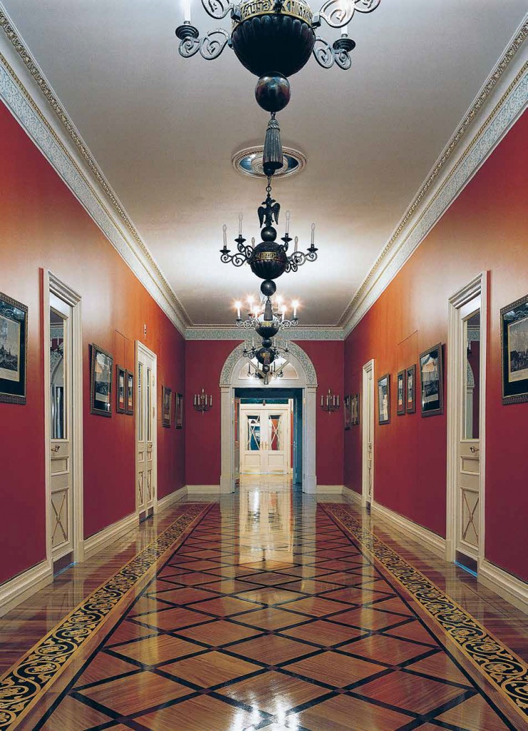 Общий вид коридора третьего этажа Гостевой пристройки